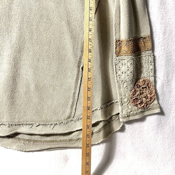 Free People L Large You Don't Own Me Thermal Tunic Sweater Top Sage Appliqué - Picture 5 of 7